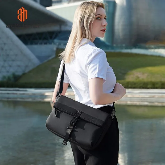 ARCTIC HUNTER τσάντα ώμου K00567 με θήκη tablet, 6L, μαύρη — εικόνα 4