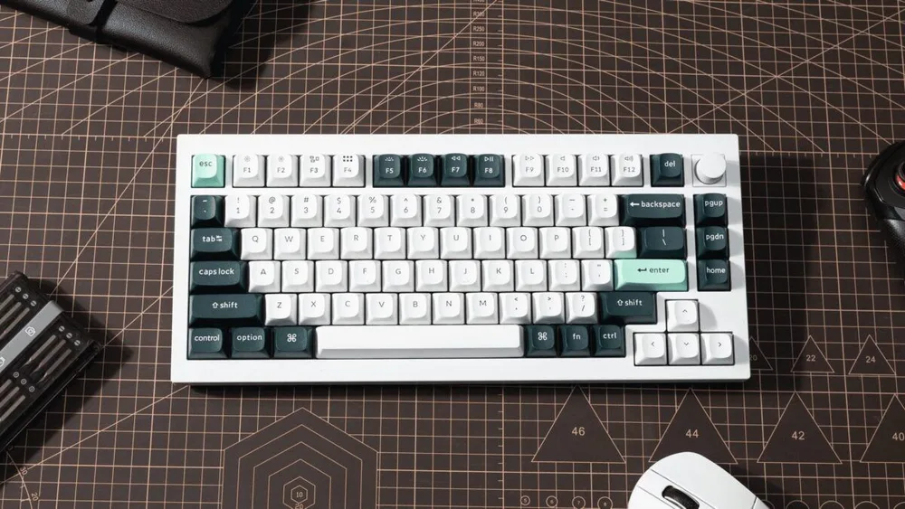 Keychron Q1 HE (Q1H-P1) QMK White Wireless Custom Hall Effect Keyboard Purple Switch 75% US Layout — εικόνα 2