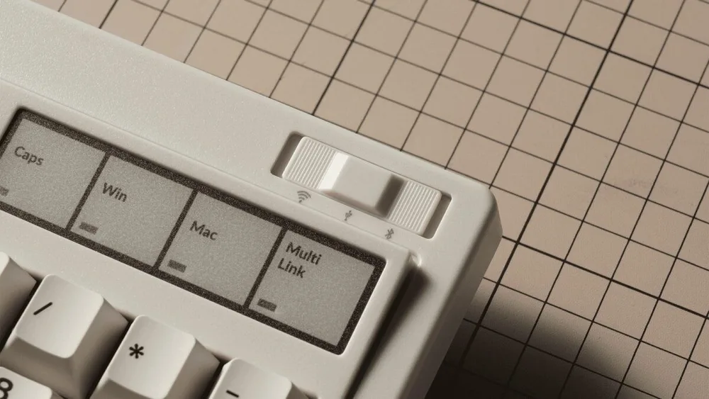 Keychron R6 (R6-M1) QMK Wireless Mechanical Keyboard Red Switch Hot-Swap RGB 100% US Retro — εικόνα 4
